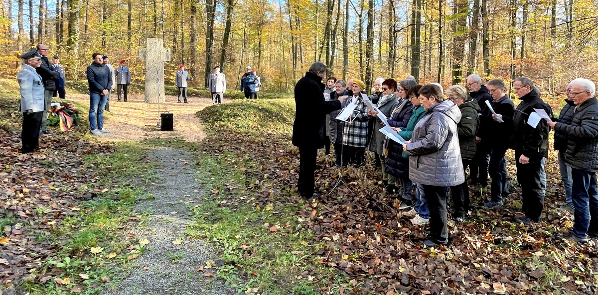 Der Gesangverein Frohsinn Buch unterst�tzt die Feier