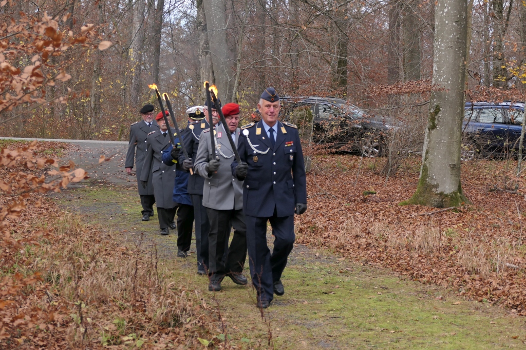 Einmarsch Ehrenwache der Reservistenkameradschaft Tauberbischofsheim